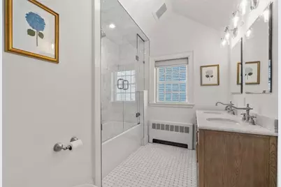 30 Thames Street, Newport, RI 02840 - Photo 24