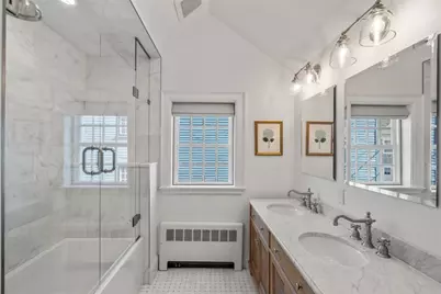 30 Thames Street, Newport, RI 02840 - Photo 26