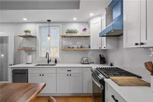 20 Summer St, Newport, RI 02840 - Photo 6
