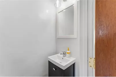 125 Ivy Street, East Providence, RI 02914 - Photo 10