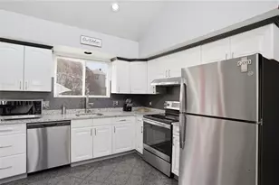 76 Myra St, Providence, RI 02909 - Photo 6