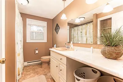 72 Janet Court, Warwick, RI 02886 - Photo 8