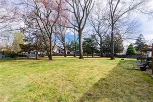 72 Janet Ct, Warwick, RI 02886 - Photo 38