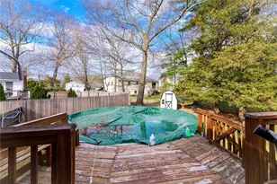 72 Janet Ct, Warwick, RI 02886 - Photo 32