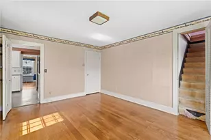 18 Huntington Dr, East Providence, RI 02916 - Photo 18