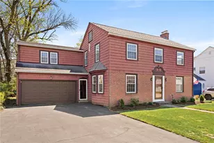 18 Huntington Dr, East Providence, RI 02916 - Photo 2