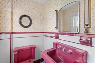 18 Huntington Dr, East Providence, RI 02916 - Photo 32