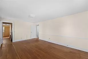 18 Huntington Dr, East Providence, RI 02916 - Photo 30