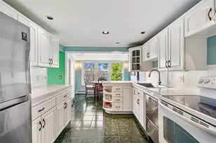 233 Terrace Ave, East Providence, RI 02915 - Photo 18