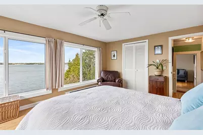 233 Terrace Avenue, East Providence, RI 02915 - Photo 28