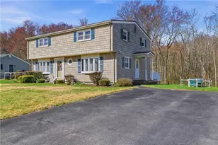 300 Harriet Ln, Cumberland, RI 02864 - Photo 2