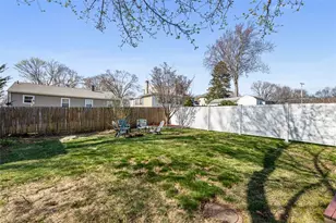 25 Harrison St, Cumberland, RI 02864 - Photo 14