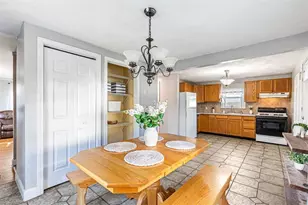 25 Harrison St, Cumberland, RI 02864 - Photo 4