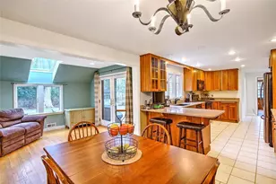 9 Knapton St, Barrington, RI 02806 - Photo 12