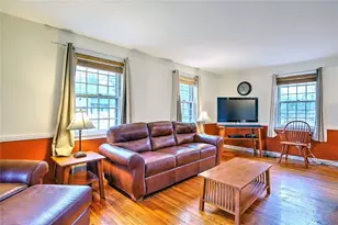 9 Knapton St, Barrington, RI 02806 - Photo 10