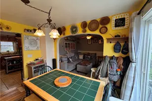 37 Aldrich St, West Warwick, RI 02893 - Photo 10