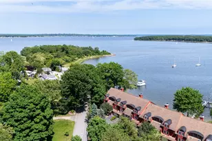 40 Oak Grove St, Warwick, RI 02818 - Photo 4