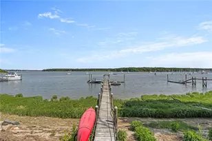40 Oak Grove St, Warwick, RI 02818 - Photo 10