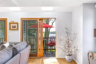 40 Oak Grove St, Warwick, RI 02818 - Photo 12