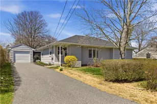 23 Birch St, Portsmouth, RI 02871 - Photo 38