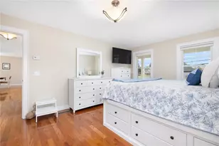 81 S Pier Rd, Narragansett, RI 02882 - Photo 18