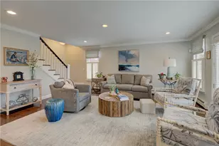 110 Lake View Rd, Cranston, RI 02920 - Photo 4