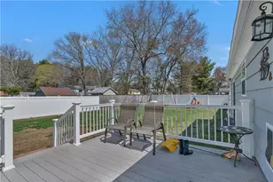 170 Heritage Rd, North Kingstown, RI 02852 - Photo 32
