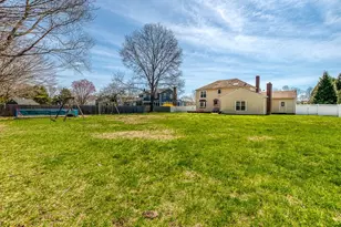 5 Hannah Dr, Cumberland, RI 02864 - Photo 2