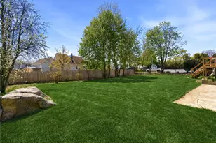 24 Hamilton St, Cumberland, RI 02864 - Photo 6