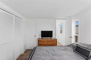 11 East Dr, East Providence, RI 02916 - Photo 10