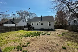 143 River Vue Ave, Warwick, RI 02889 - Photo 22