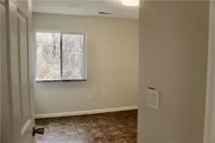 130 Fordson Ave, Cranston, RI 02910 - Photo 22