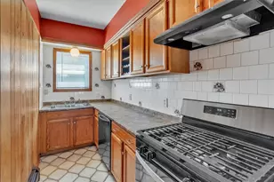 1 Metcalf Ave, North Providence, RI 02911 - Photo 8