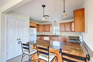 31 Garfield Ave, Bristol, RI 02809 - Photo 20