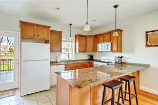31 Garfield Ave, Bristol, RI 02809 - Photo 8