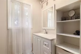 156 Putnam St, East Providence, RI 02914 - Photo 32