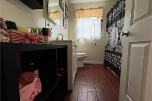 162 SE Eastwood Ave, Providence, RI 02909 - Photo 14