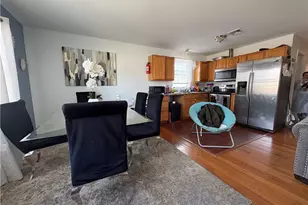 162 SE Eastwood Ave, Providence, RI 02909 - Photo 18
