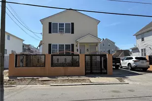 162 SE Eastwood Ave, Providence, RI 02909 - Photo 6