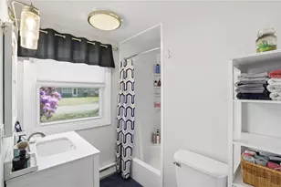 17 Gloucester St, Warwick, RI 02886 - Photo 30