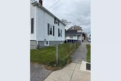 53 Catherine Street, Bristol, RI 02809 - Photo 4