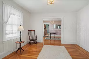 122 Caporal St, Cranston, RI 02910 - Photo 12