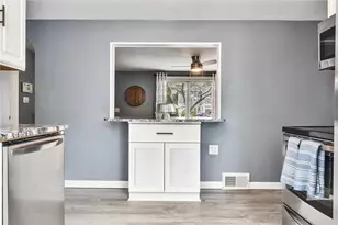 104 Larkin Ave, Warwick, RI 02886 - Photo 8