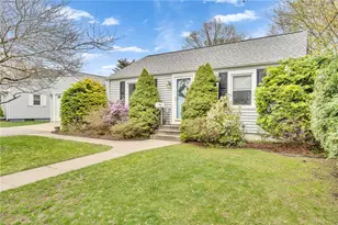 104 Larkin Ave, Warwick, RI 02886 - Photo 2