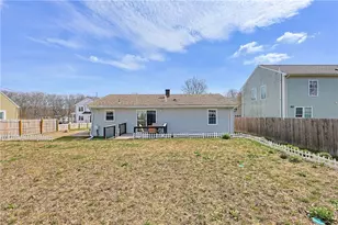 34 Massachusetts Ave, Cumberland, RI 02864 - Photo 24