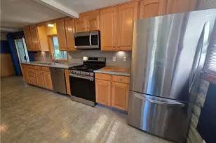 1 Hopkins Ct, Coventry, RI 02816 - Photo 10