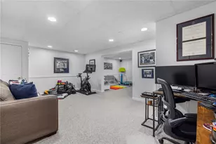 14 Canton Ct, Cranston, RI 02921 - Photo 40
