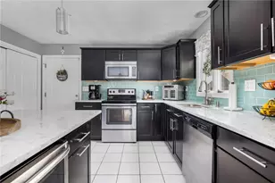 14 Canton Ct, Cranston, RI 02921 - Photo 10