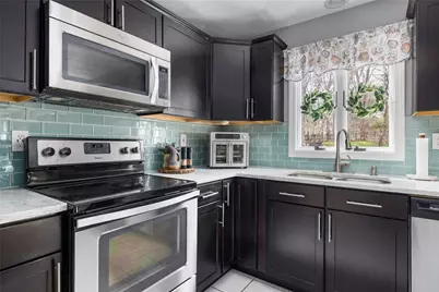 14 Canton Court, Cranston, RI 02921 - Photo 12