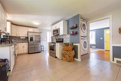 82 Patton Road, Woonsocket, RI 02895 - Photo 2